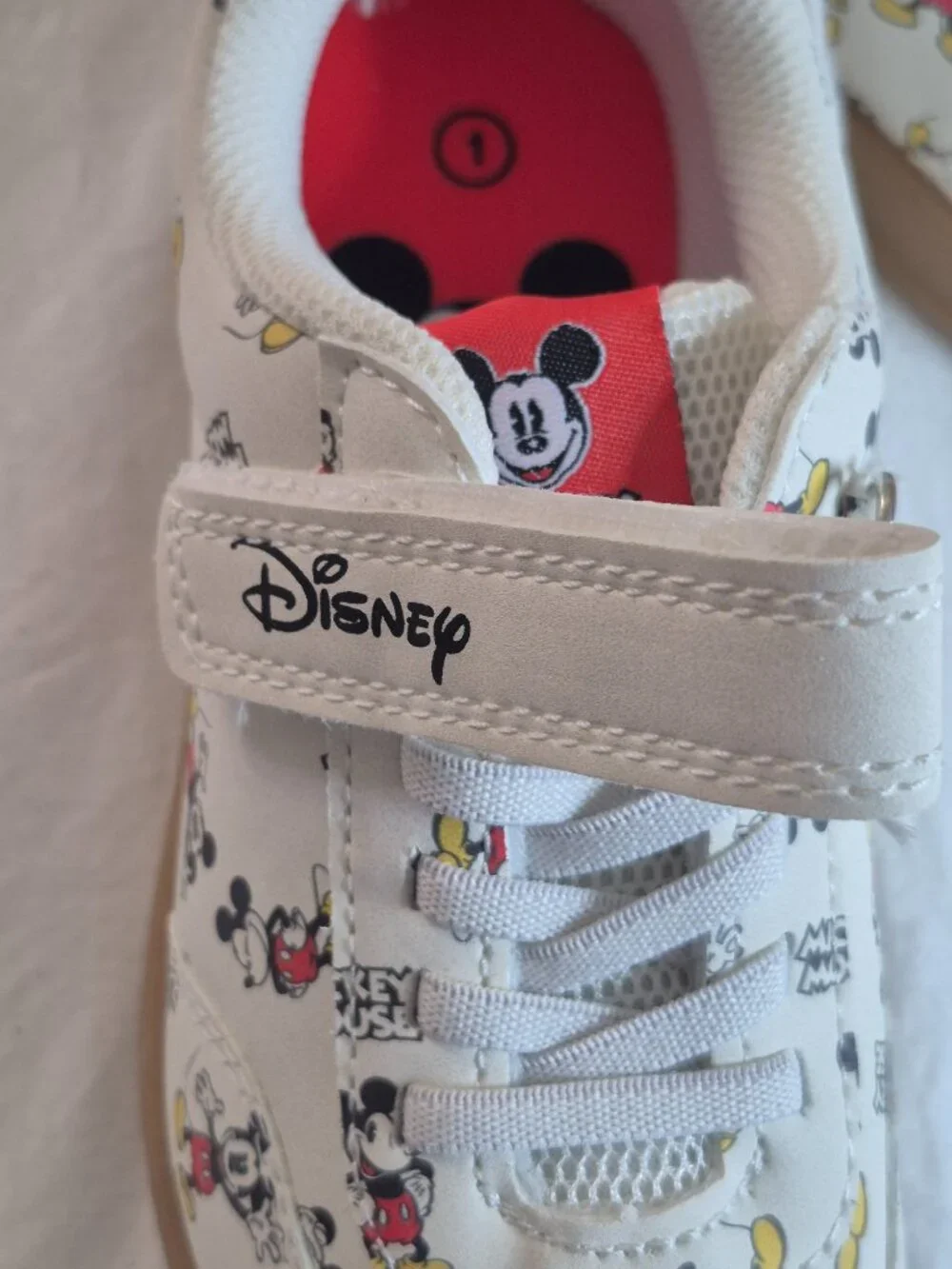 Disney Mickey And Friends Children’s Character Sneakers Size: 1,  NWB